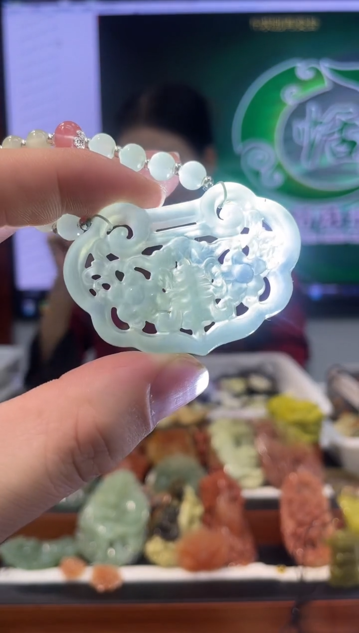【闪购商品】岫玉吊坠未镶嵌·多样性发货*拍一发一
