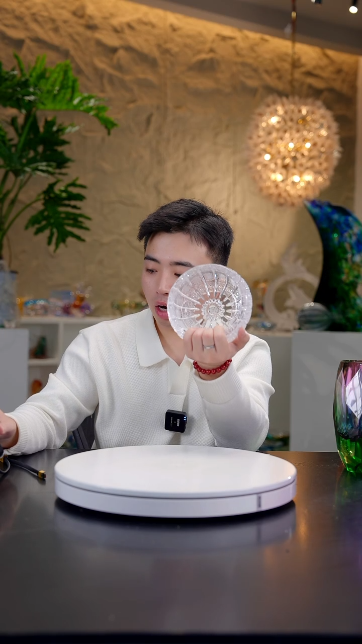 手工艺品琉璃净色设计款烟灰缸