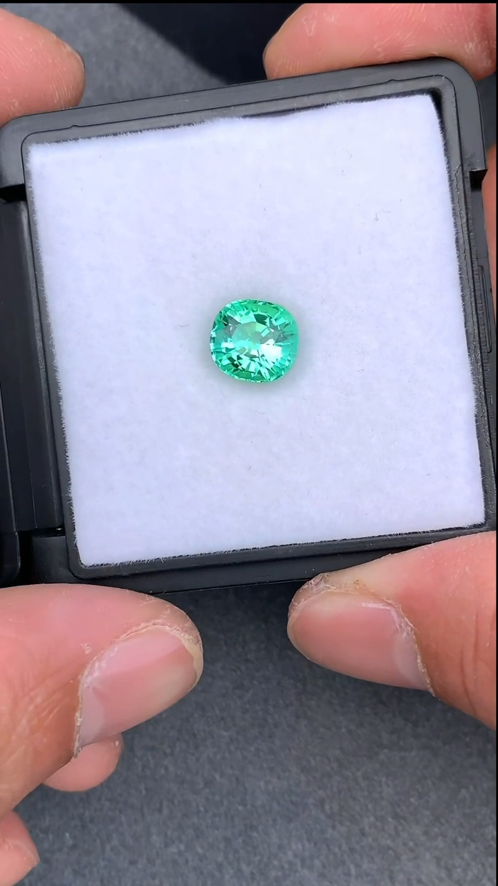 【闪购商品】碧玺裸石未镶嵌4克拉