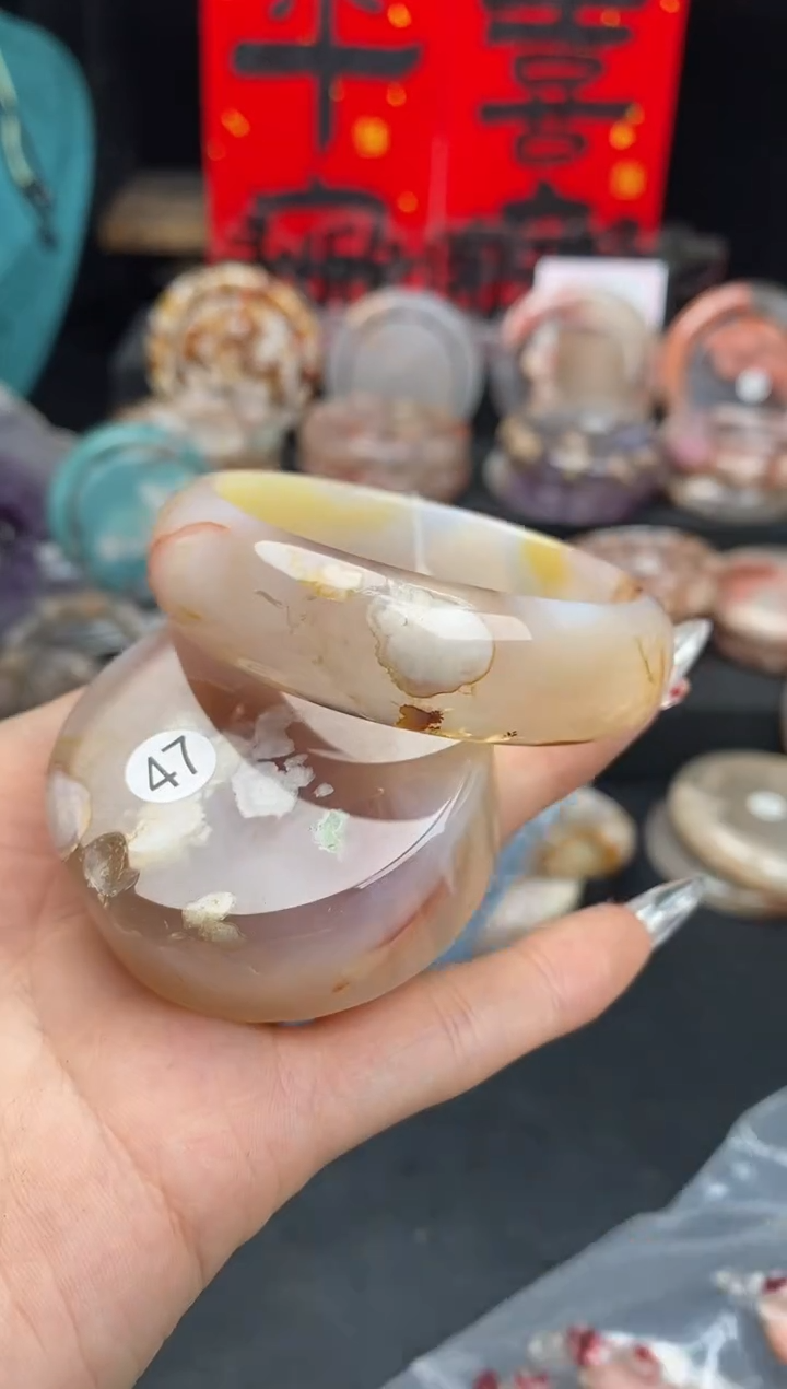 【闪购商品】石英质玉手镯（圆镯）未镶嵌53