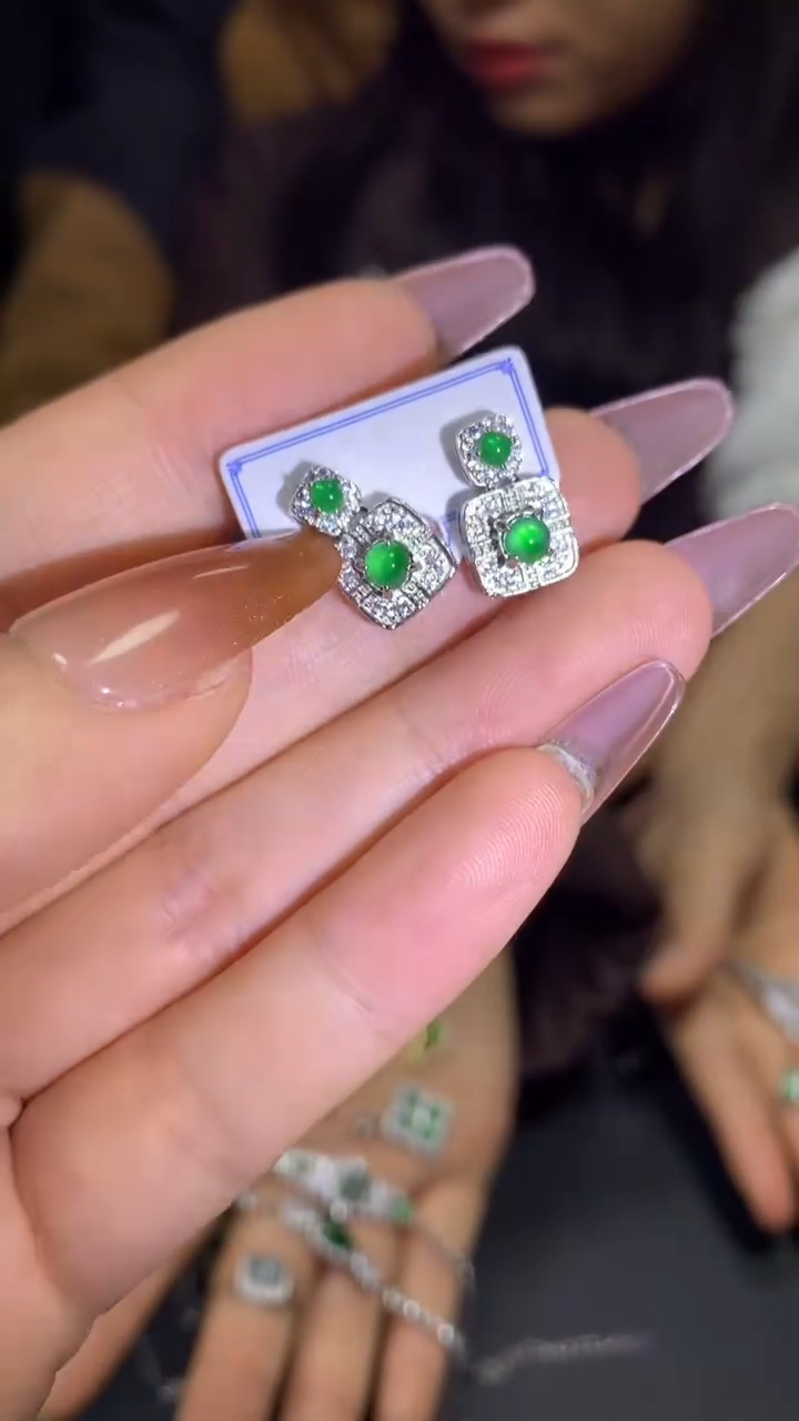 【闪购商品】翡翠耳饰未镶嵌0162163273/多样性发一