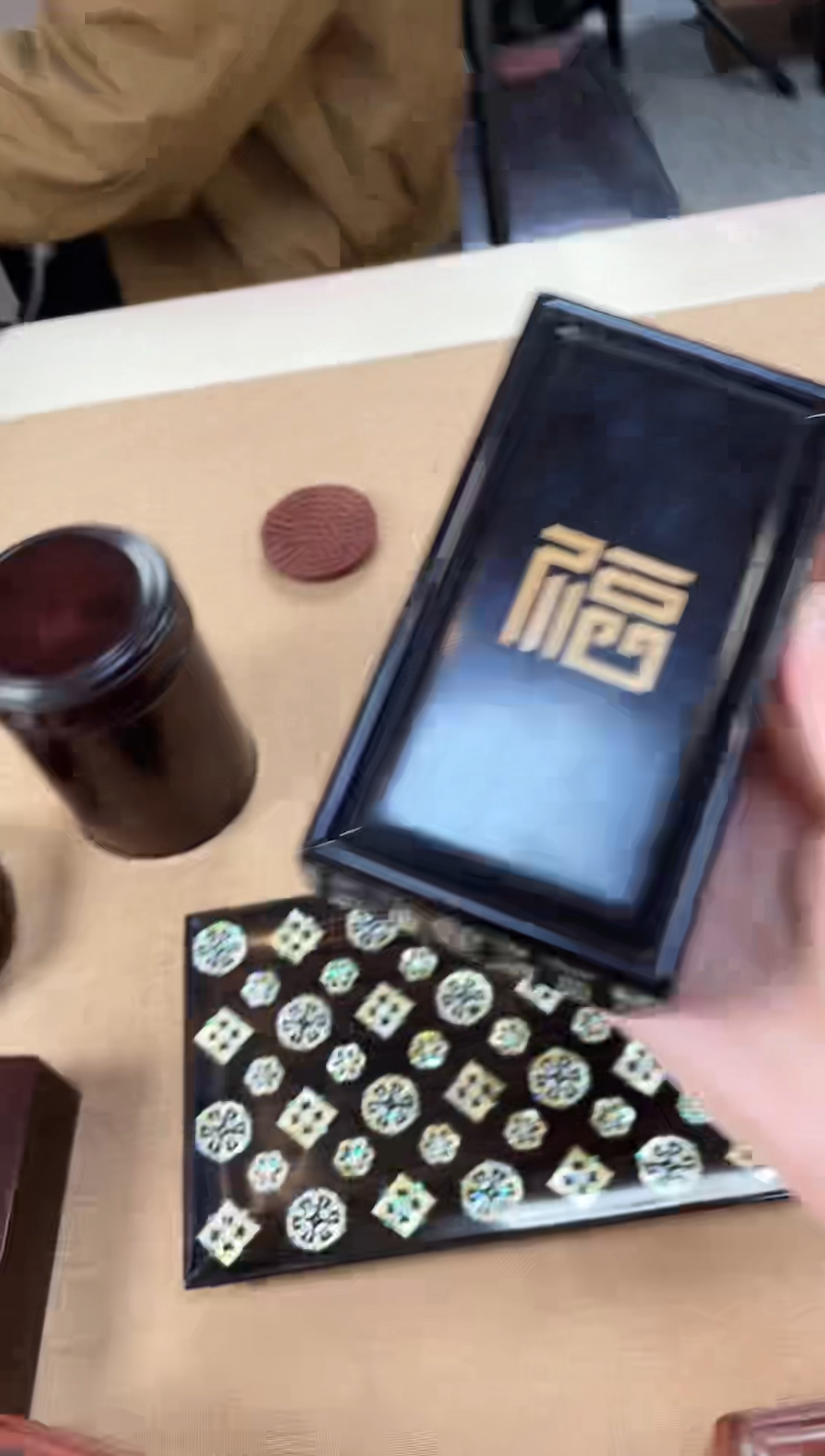 黑酸枝木类成套家具抽拉盒