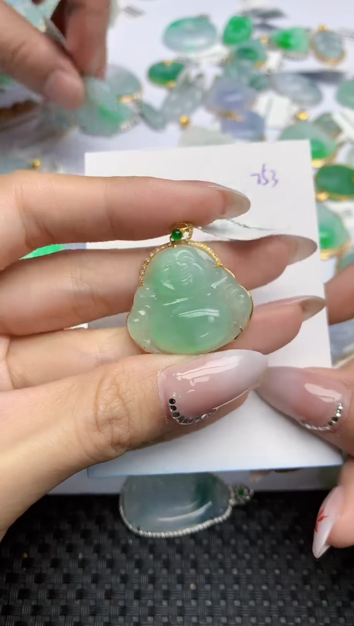 【闪购商品】翡翠颈饰18K金镶嵌天然翡翠A货