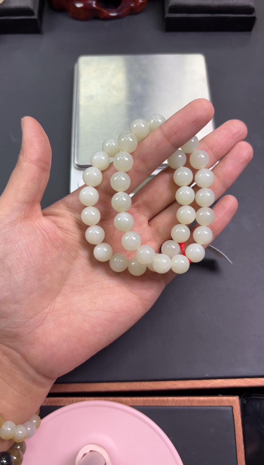 【闪购商品】和田玉手串未镶嵌且末微色差近矿卡10多样性发货