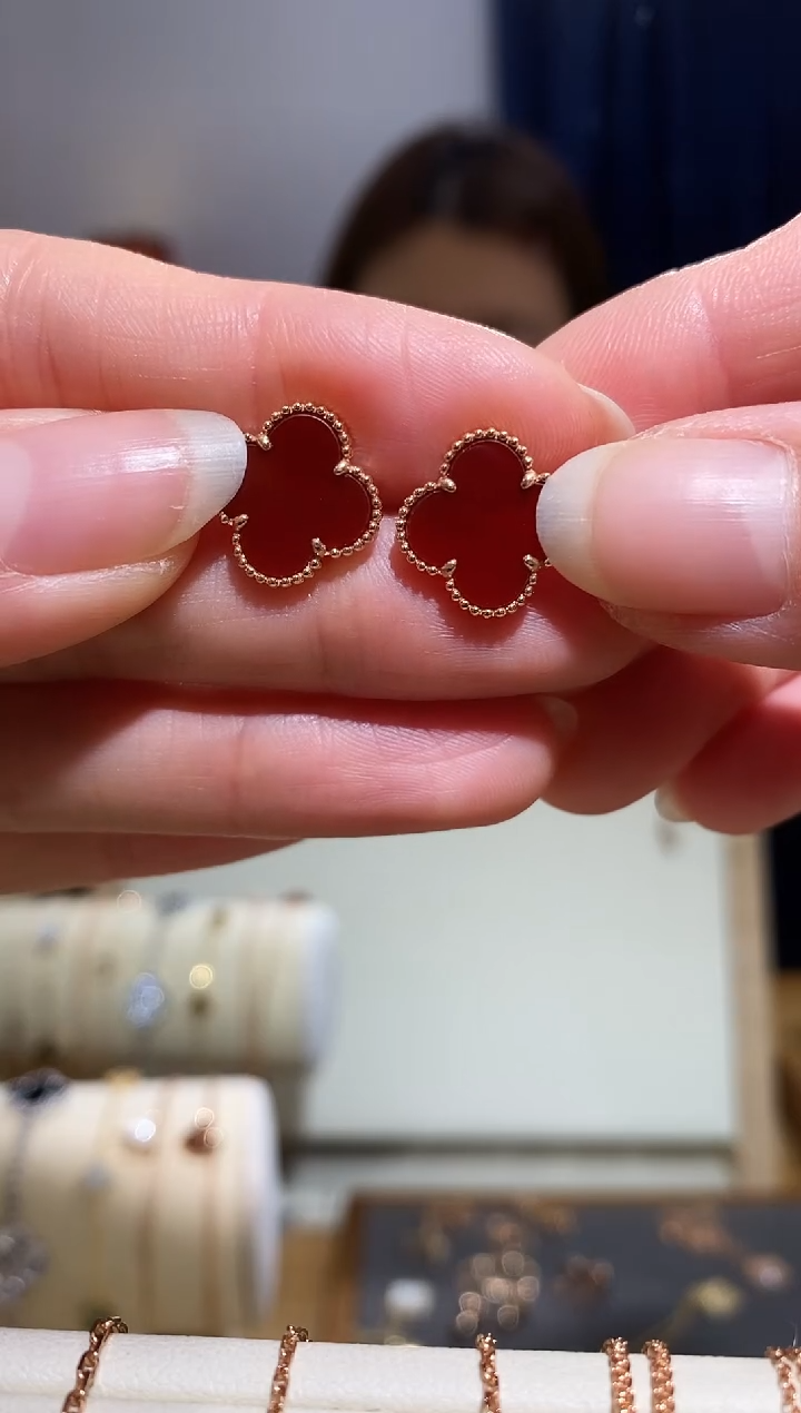 【闪购商品】玛瑙/玉髓耳钉18K金镶嵌耳钉