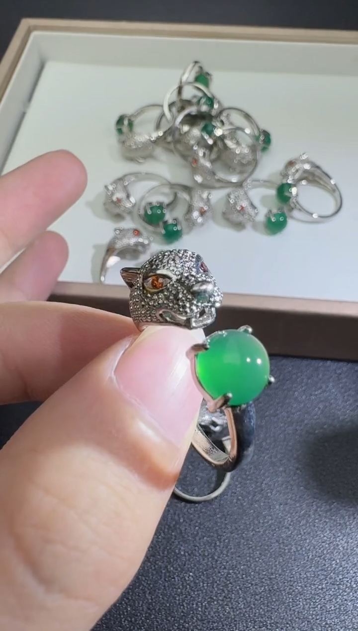 【闪购商品】玛瑙/玉髓戒指合金秦紫玉绿戒指