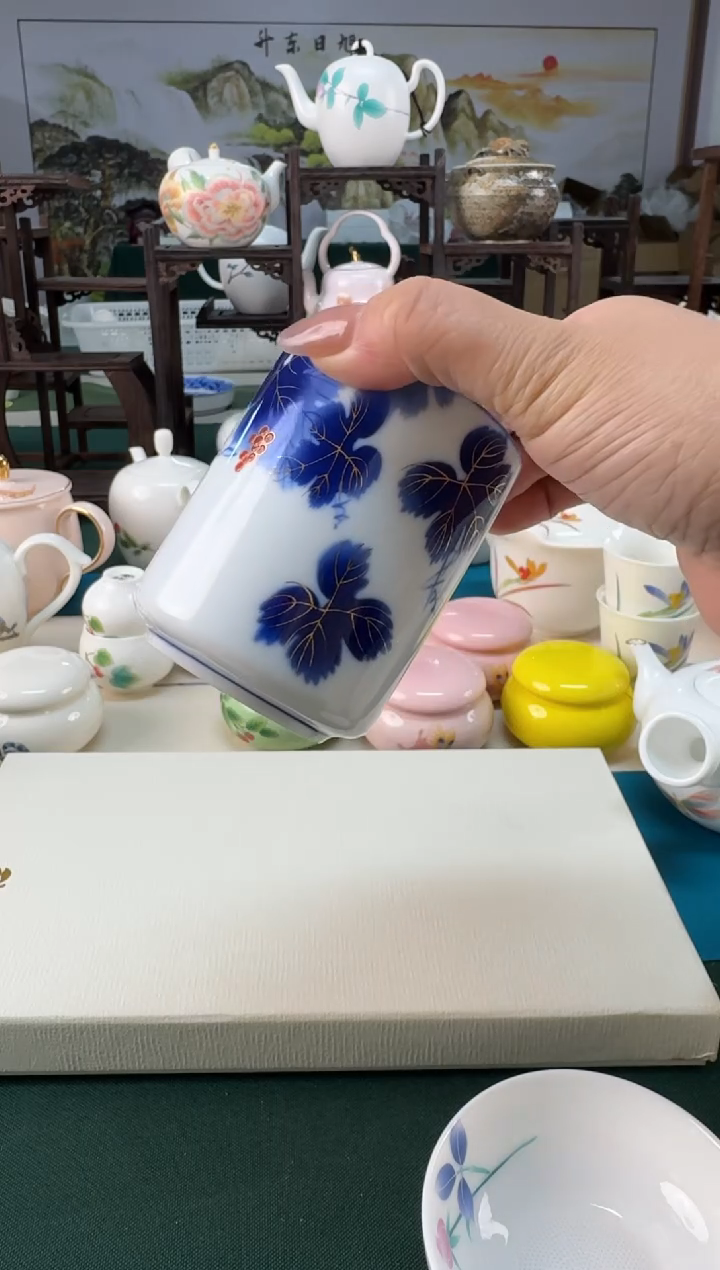 【闪购商品】瓷器 ······.......