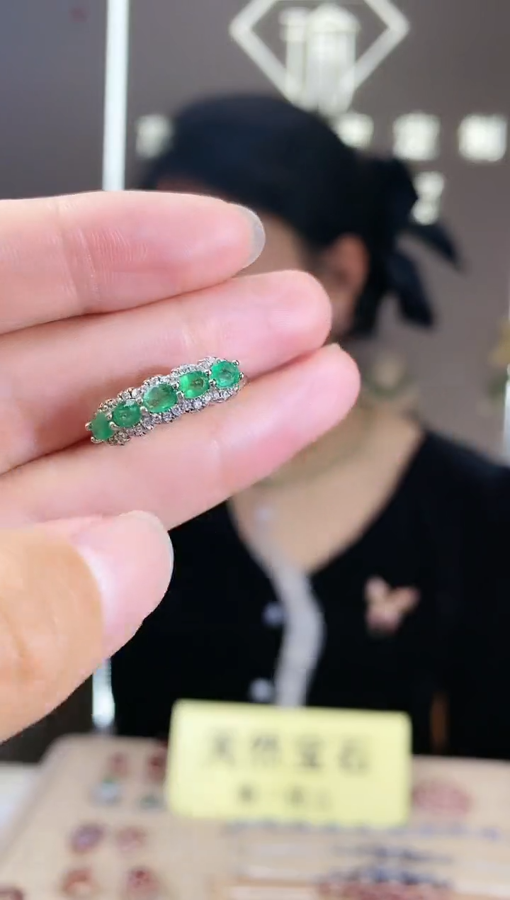 【闪购商品】祖母绿手饰银S925镶嵌手饰