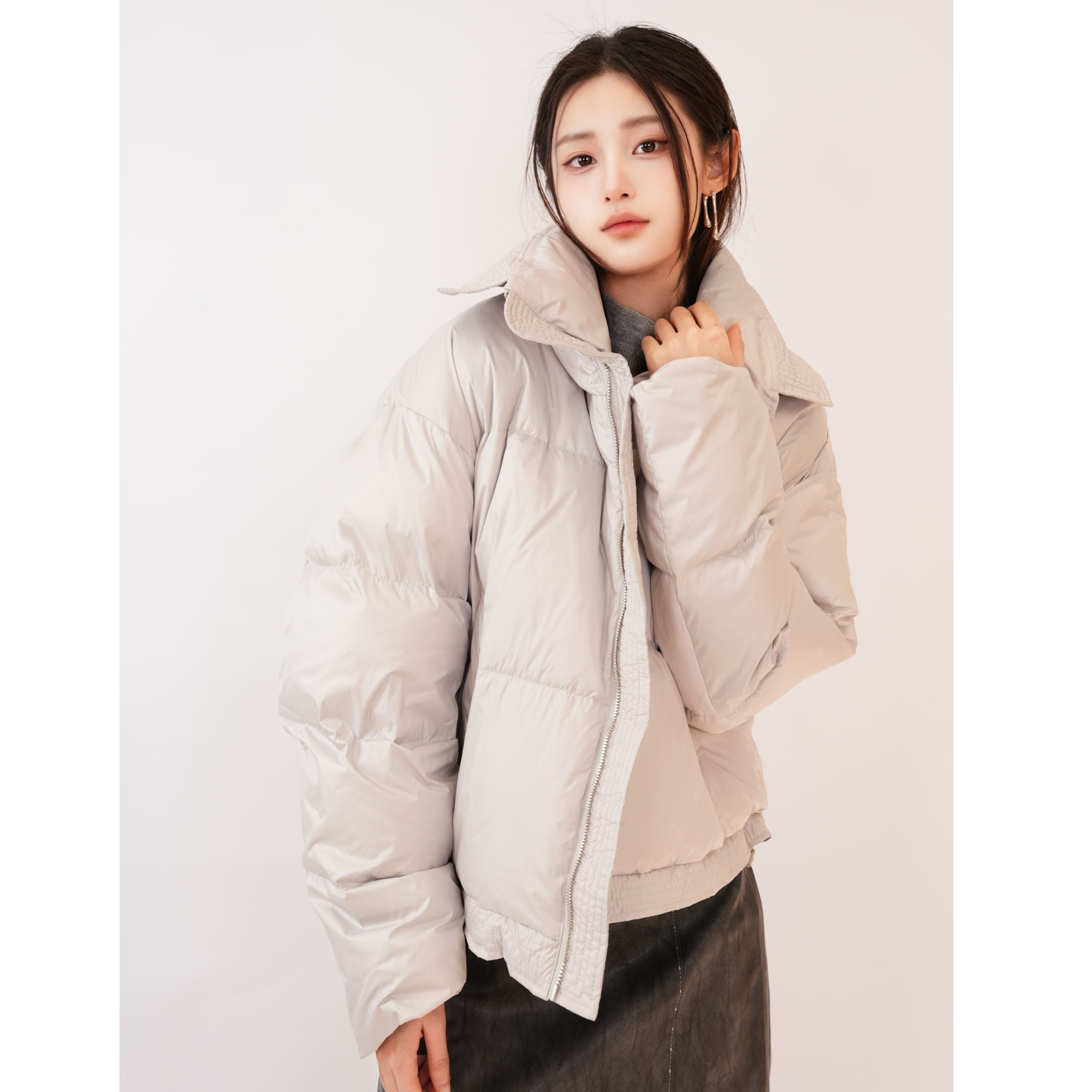 常规款翻领长袖特宽松短款纯色时尚上衣秋冬外套羽绒服