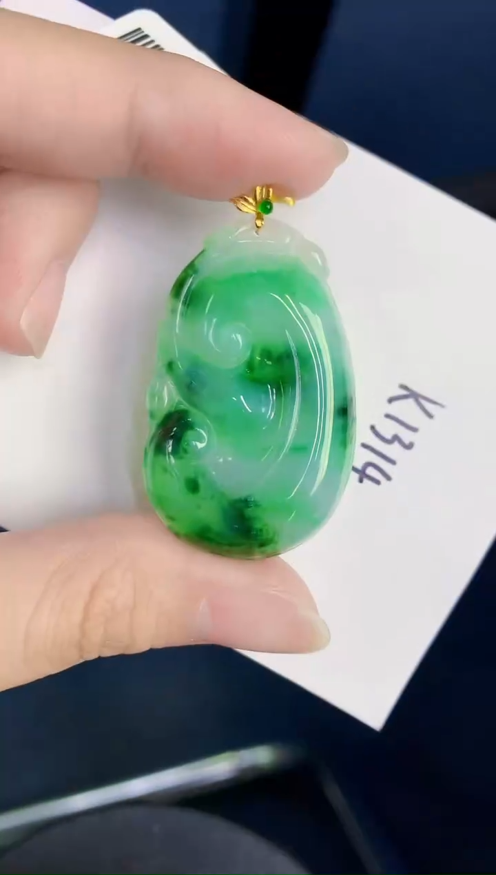 颈饰18K金镶嵌翡翠天然翡翠缅甸A货