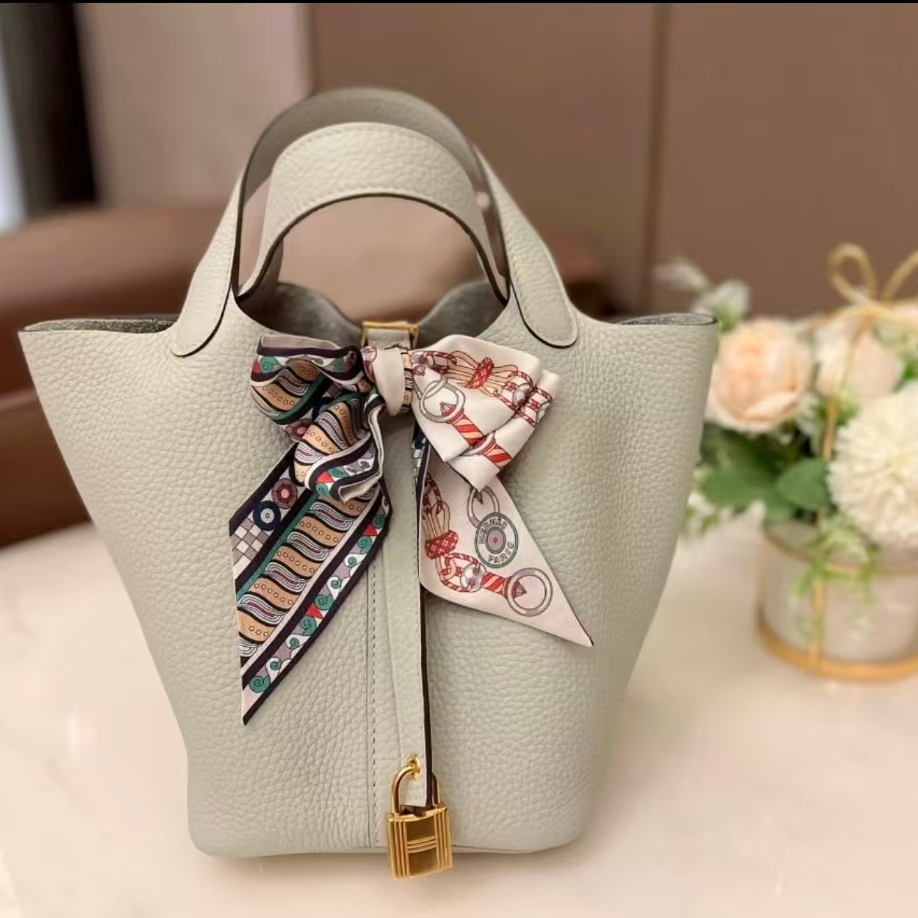 99新 Hermes/爱马仕 冰晶灰金扣菜篮子18  U刻