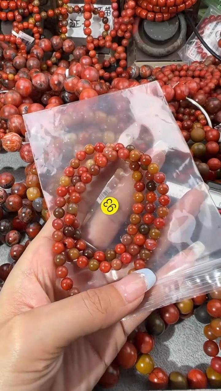 未镶嵌手串南红玛瑙6+