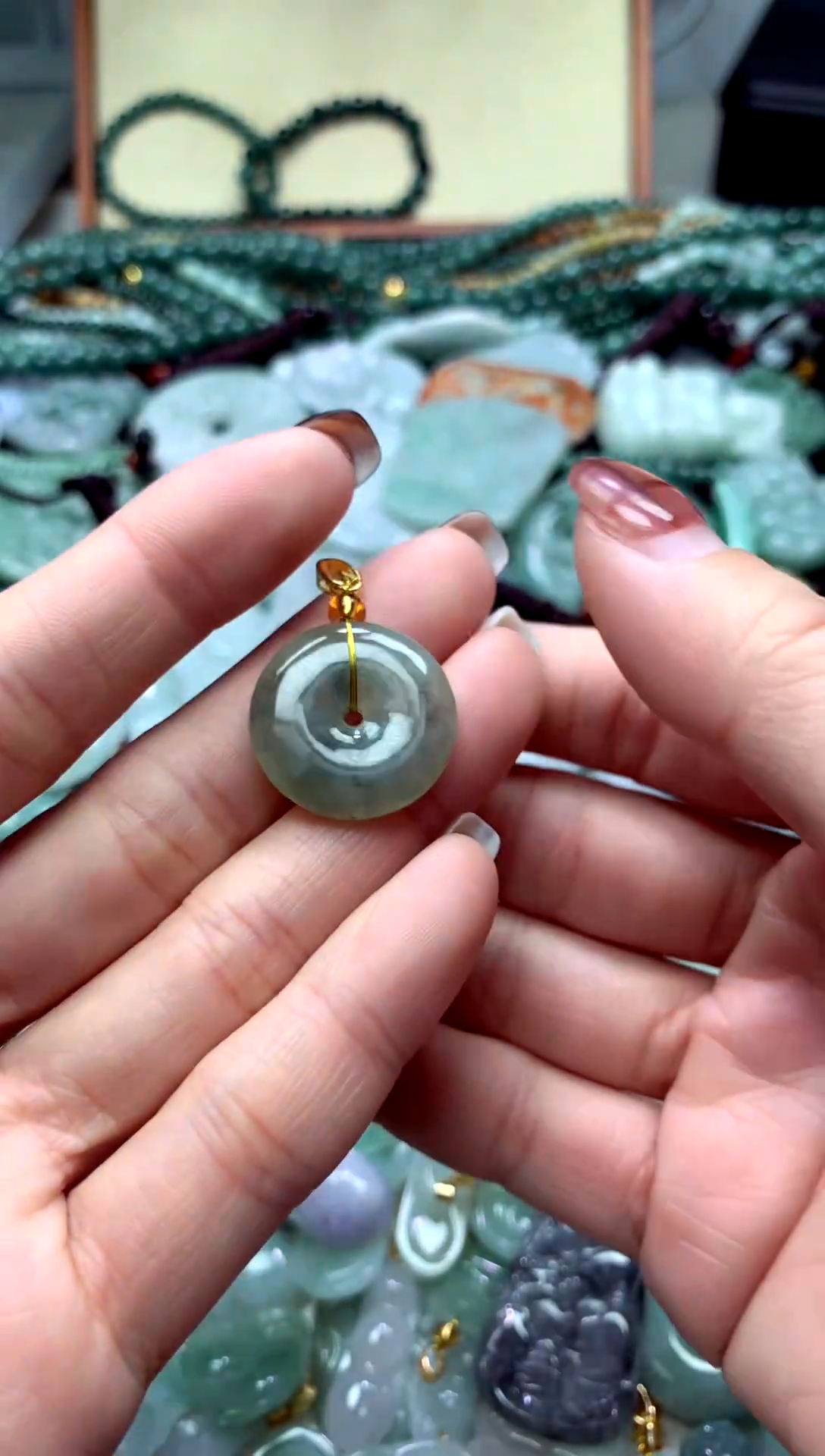 颈饰未镶嵌翡翠1