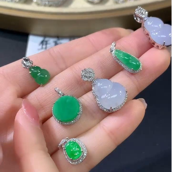 【可心臻选彩虹盘】18K-翡翠-多样性发其一|KX006|CXQ21