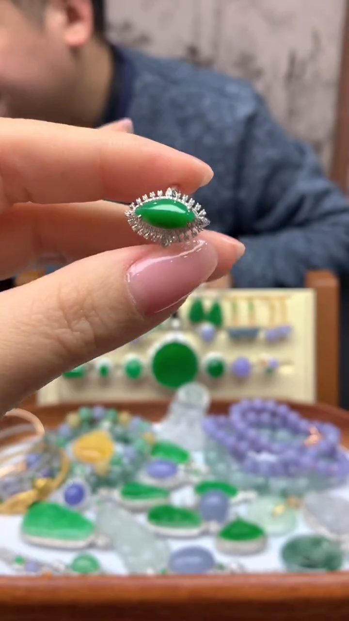 【闪购商品】翡翠戒指18K金镶嵌199-天然翡翠