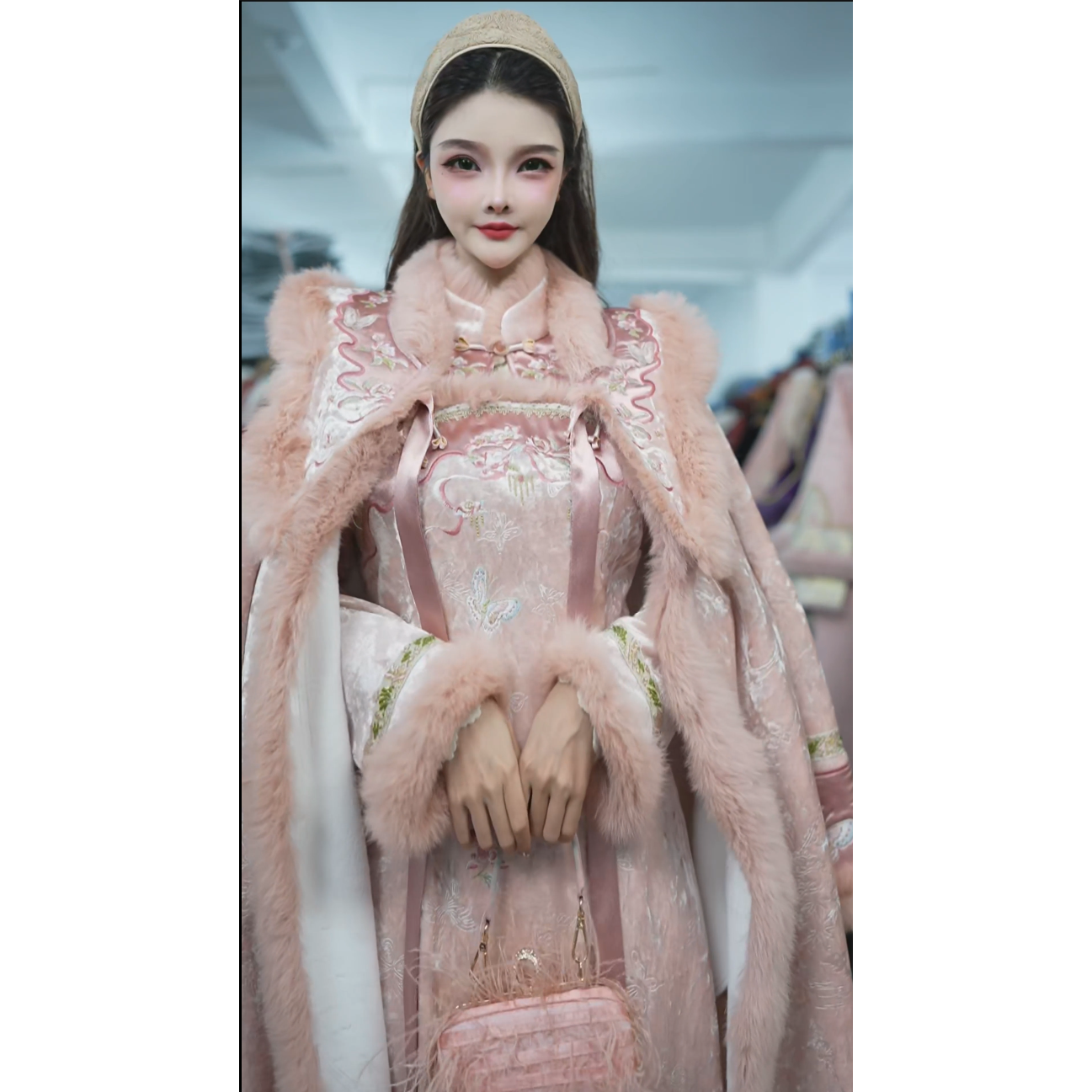 花享悦2025冬季新款粉色复古加绒显瘦保暖女装套装（5625+5645）