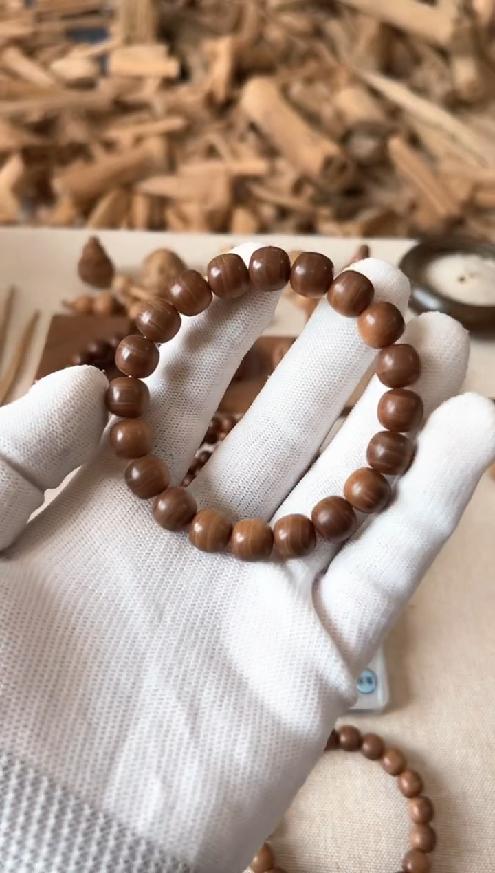 檀香木手串/手链正区老山檀 路虎 9*10 老型 单圈 横纹