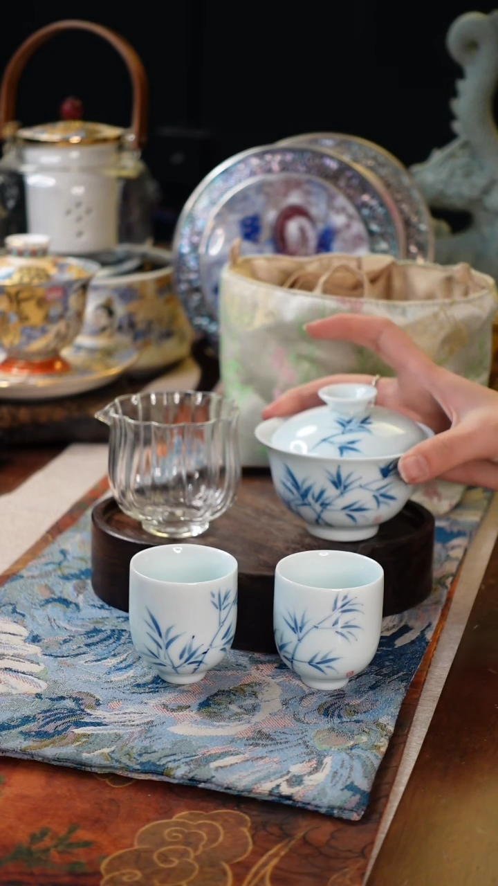 【闪购商品】旅行套装茶杯影青