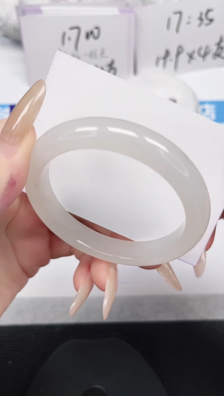 未镶嵌手镯石英岩玉206-54.9