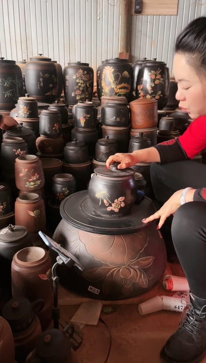 【闪购商品】壶瑕疵茶叶罐 腰鼓彩填  106