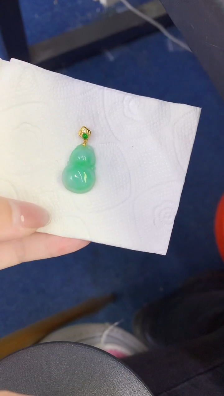 颈饰未镶嵌翡翠缅甸天然翡翠A货