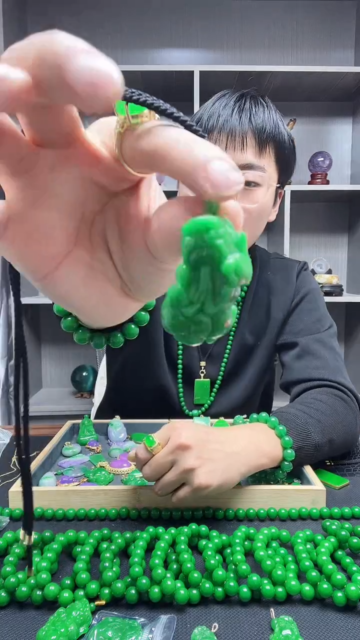 吊坠(赠链)14K金镶嵌翡翠吊坠