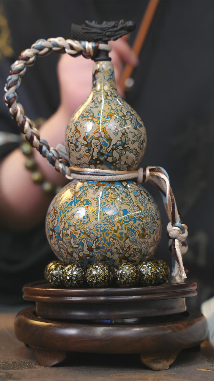 【闪购商品】YD166漆艺酒葫芦不包手串及旋转底座