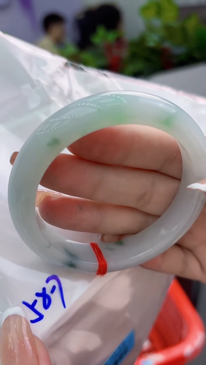 【闪购商品】翡翠手镯未镶嵌翡翠手镯