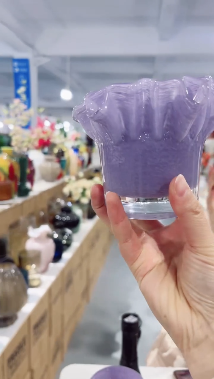 【闪购商品】玻璃私花主义花瓶厂---XT4N