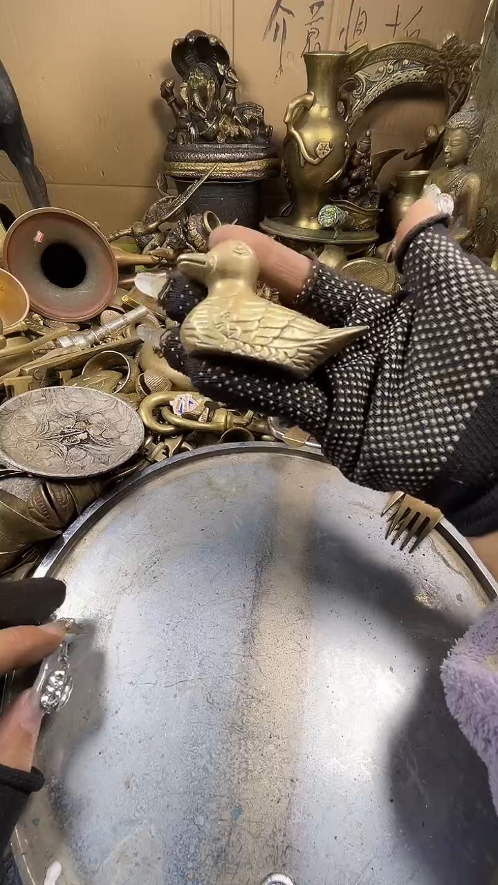 用****1亿锦铜回流铜器摆件20