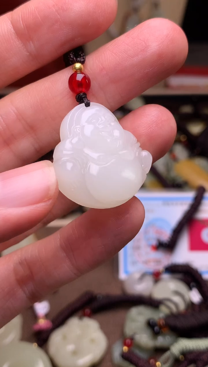 玉新疆料青海料清水吊坠