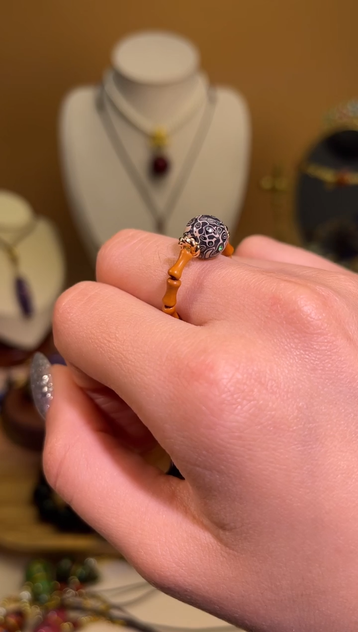 榕城大漆青花瓷色变彩0.8戒指