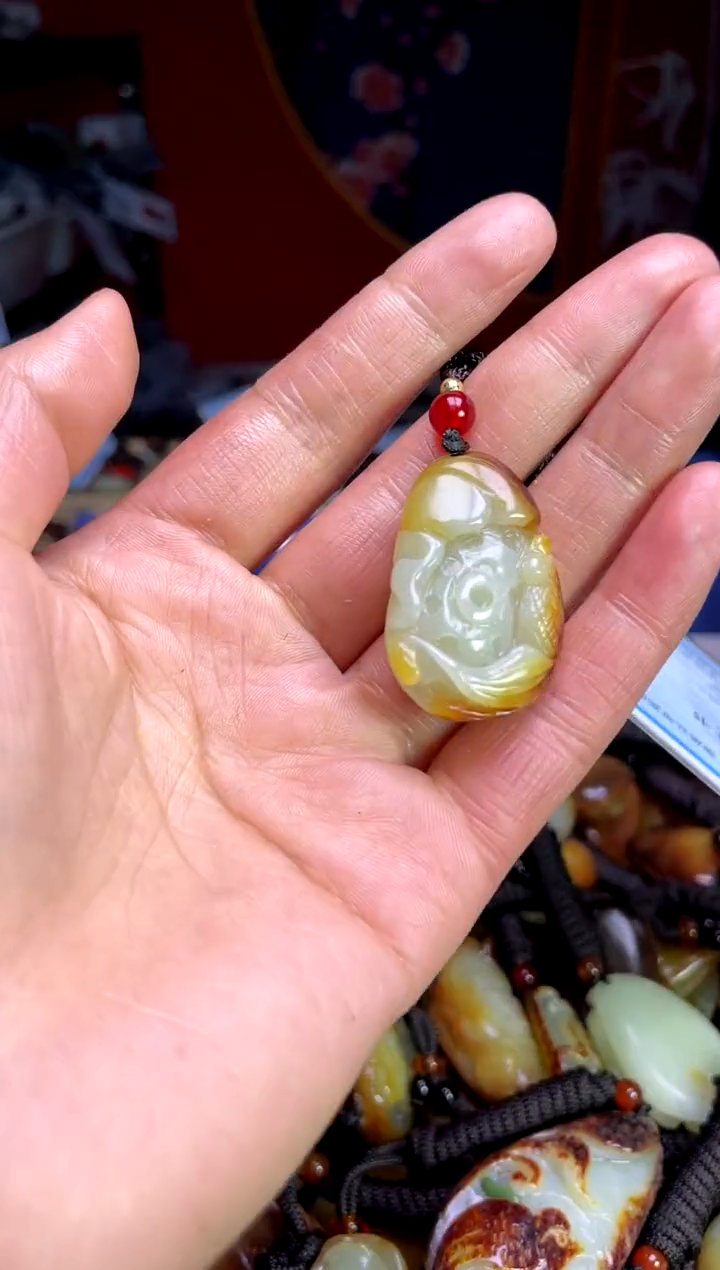 【闪购商品】和田玉颈饰未镶嵌1