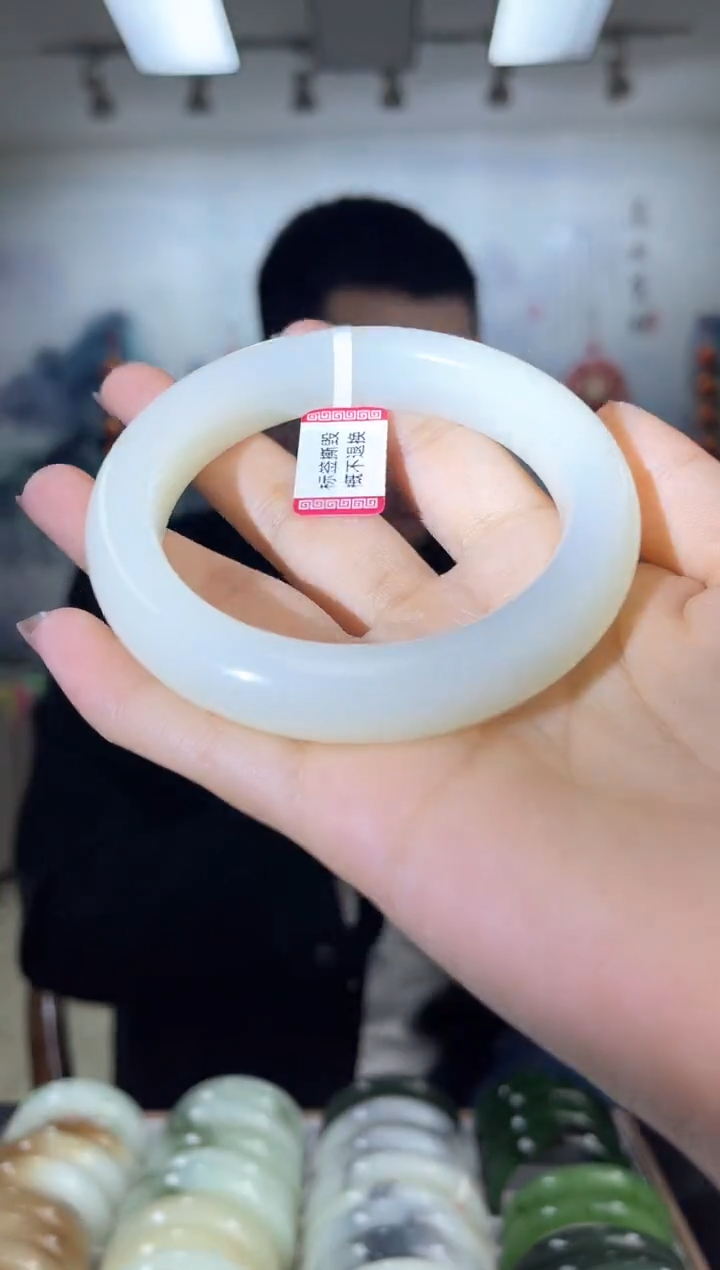 【闪购商品】和田玉手镯未镶嵌60圈口4980