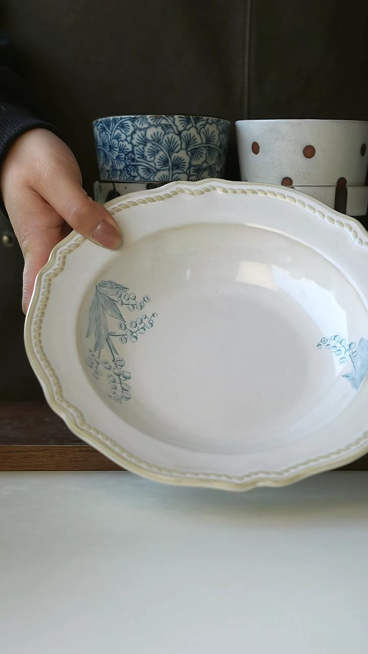 【闪购商品】陶瓷瑕复古铃兰花20.5cm草帽盘@4-2@