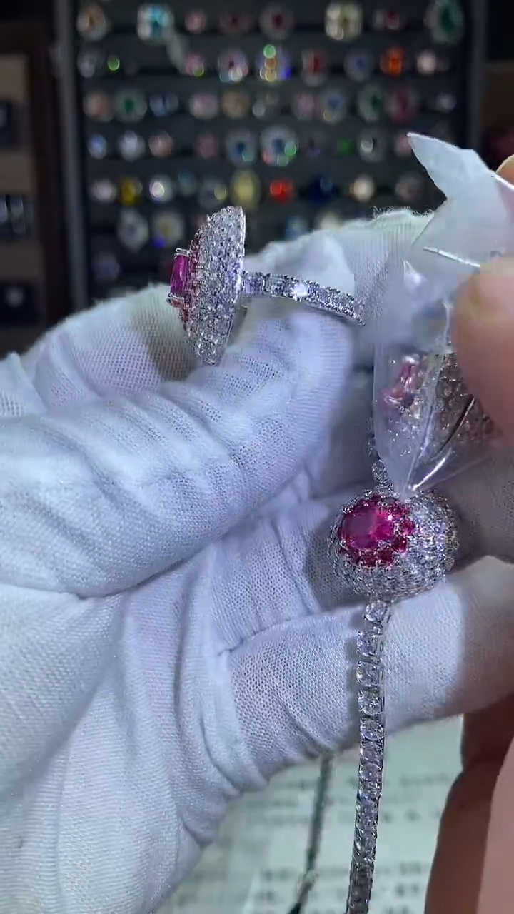 4红宝石（处理）三件套B12.11-135