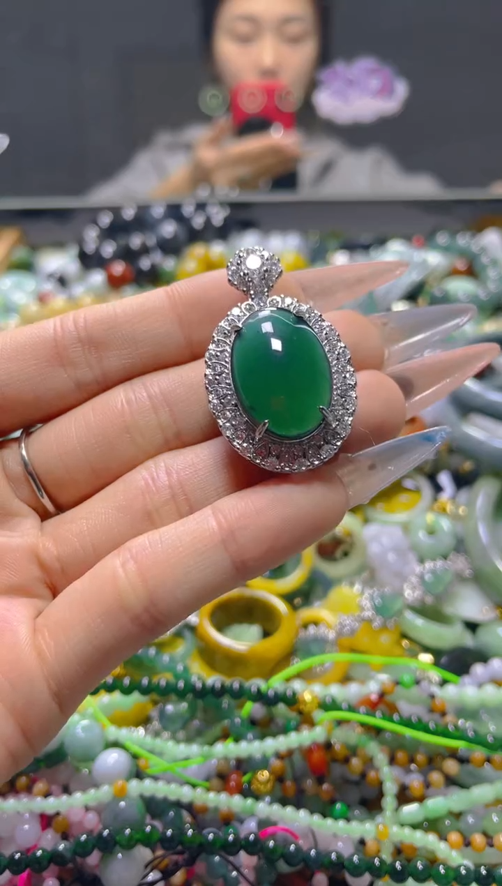 颈饰未镶嵌翡翠/C/翡翠A货，一件也是批发价