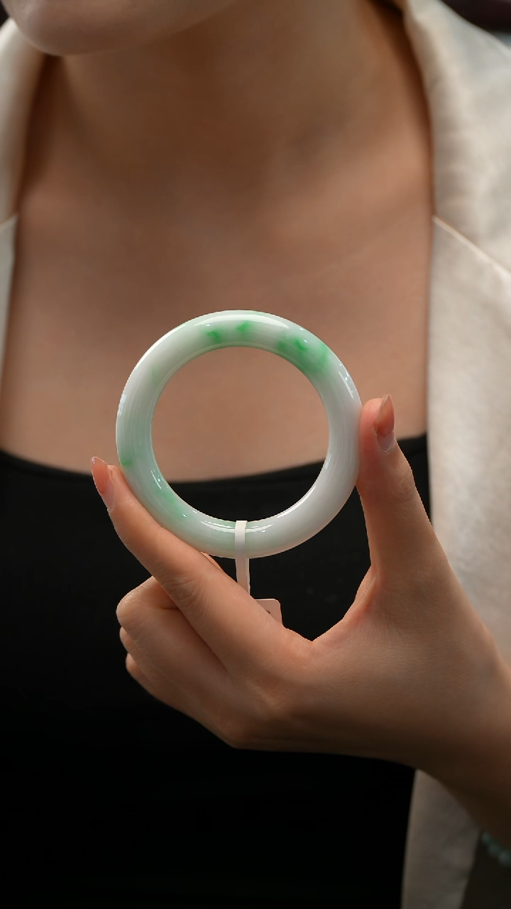 未镶嵌手镯（圆镯）翡翠31号