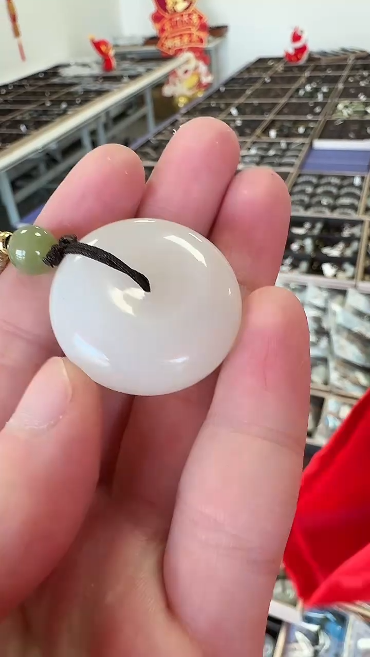 【闪购商品】和田玉吊坠未镶嵌1395平安扣