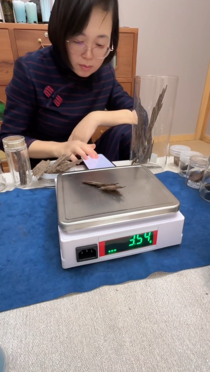 香料10100金三角树芯虫漏结香3.5克