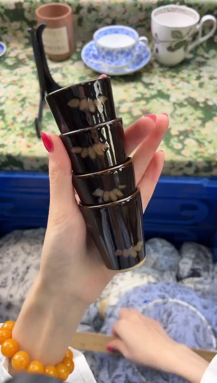 瓷片长**央       G182