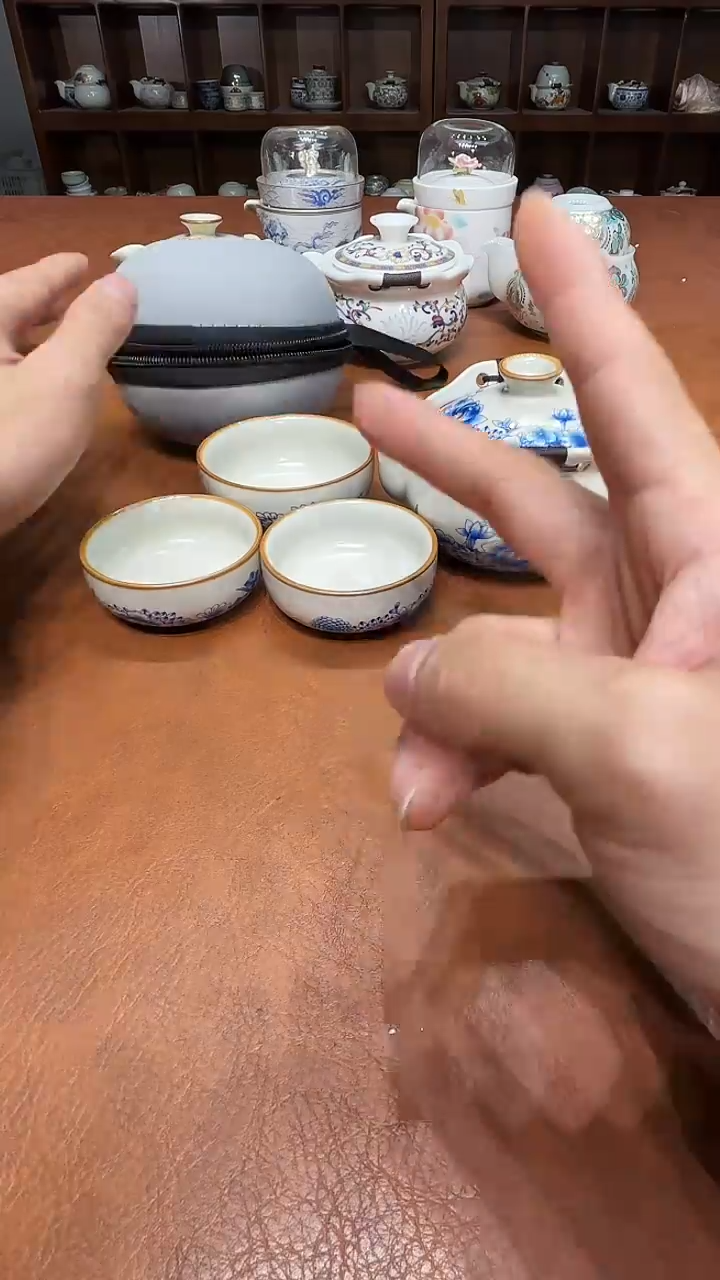 微瑕高雅艺术瓷简单清