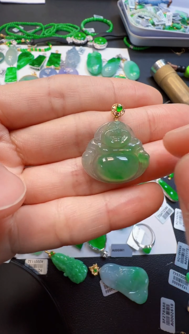【闪购商品】翡翠吊坠(不含链)18K金镶嵌2280