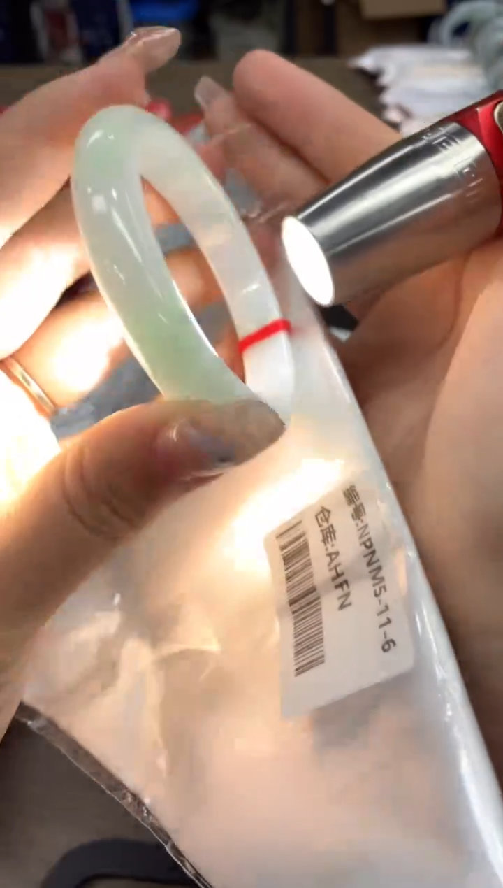 【闪购商品】翡翠手镯未镶嵌翡翠手镯