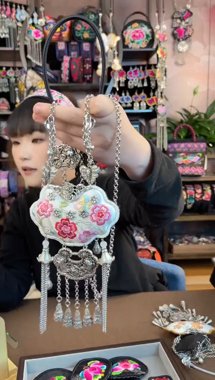 织绣?民族风手工非遗老绣饰品