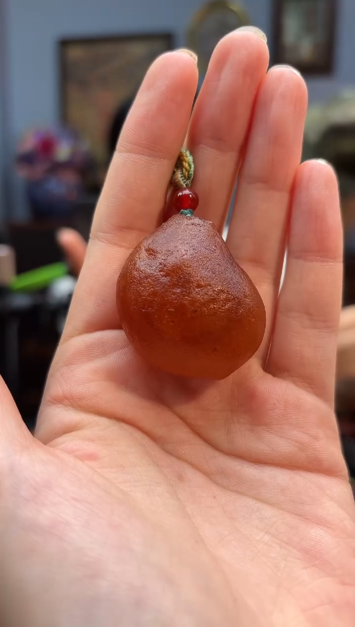 琥珀颈饰未镶嵌吊坠