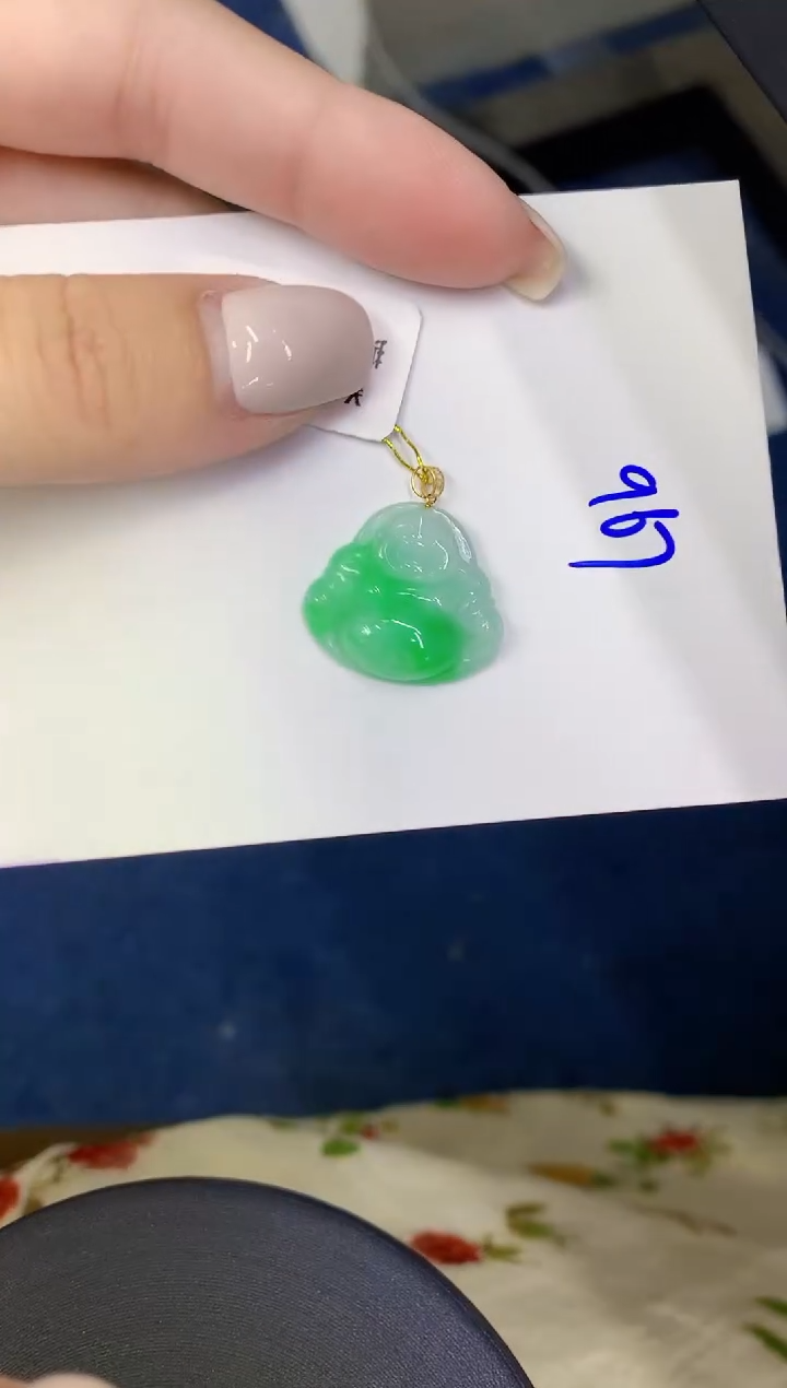 颈饰18K金镶嵌翡翠缅甸天然翡翠A货