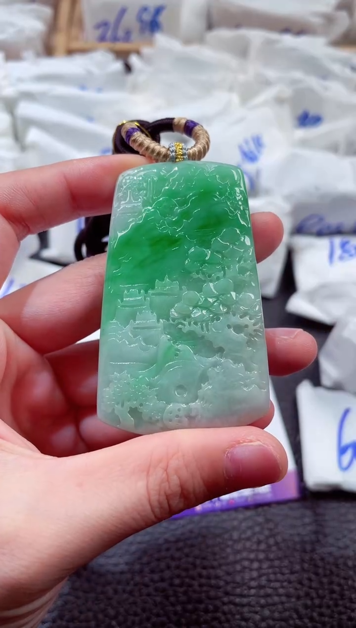 翡翠未镶嵌颈饰00008326