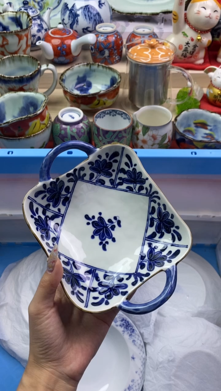 【闪购商品】瓷片隆莲瓷器欢迎大家