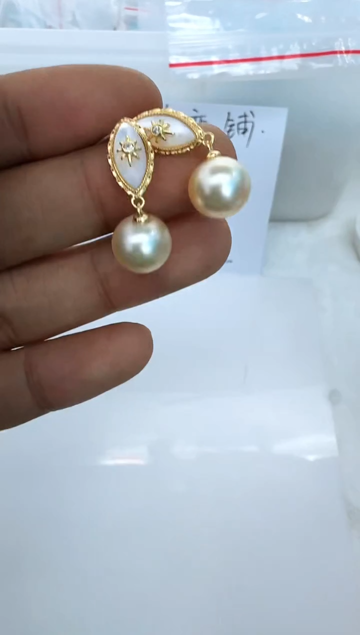 【闪购商品】海水珍珠耳饰银S925镶嵌耳钉